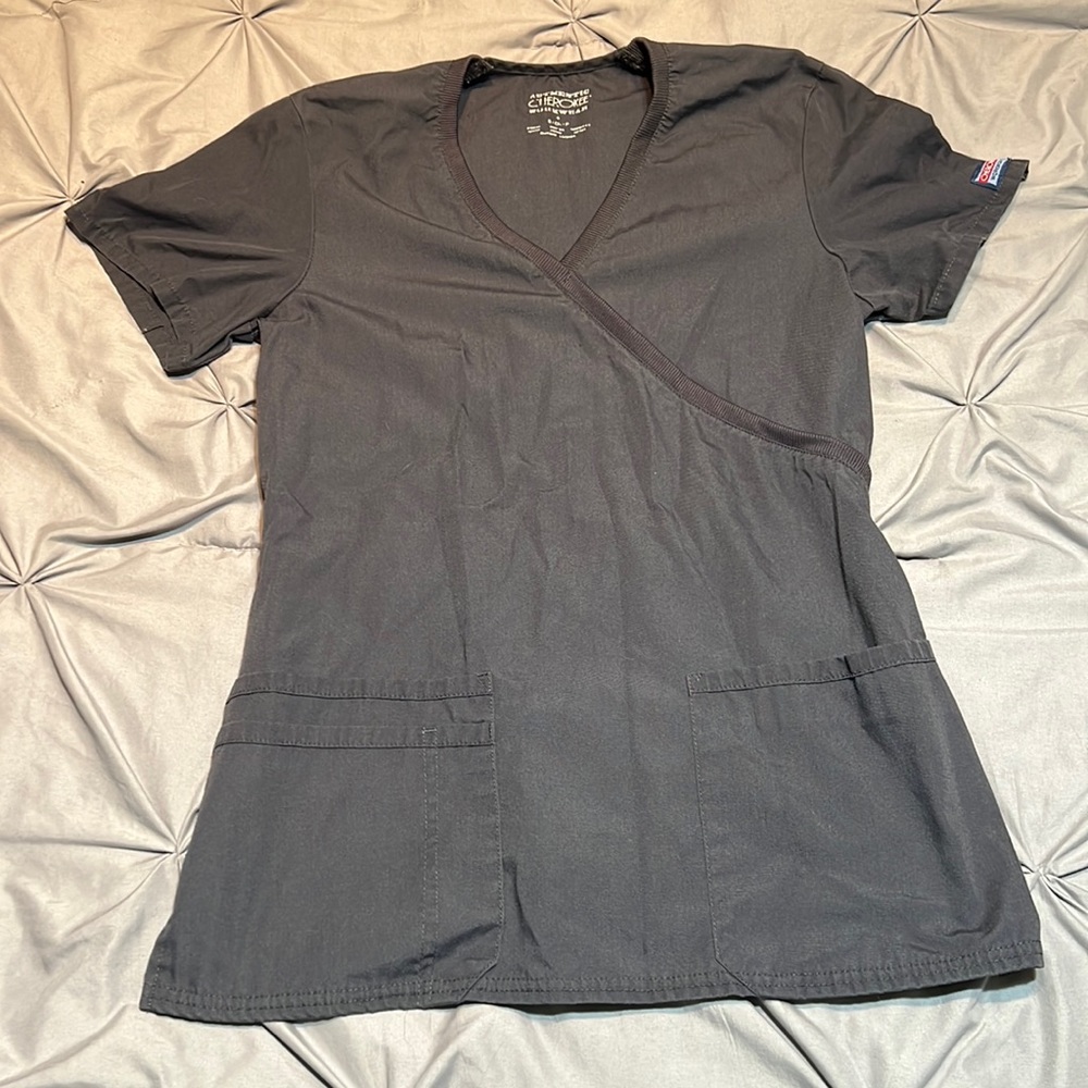 Gray scrub top size small
